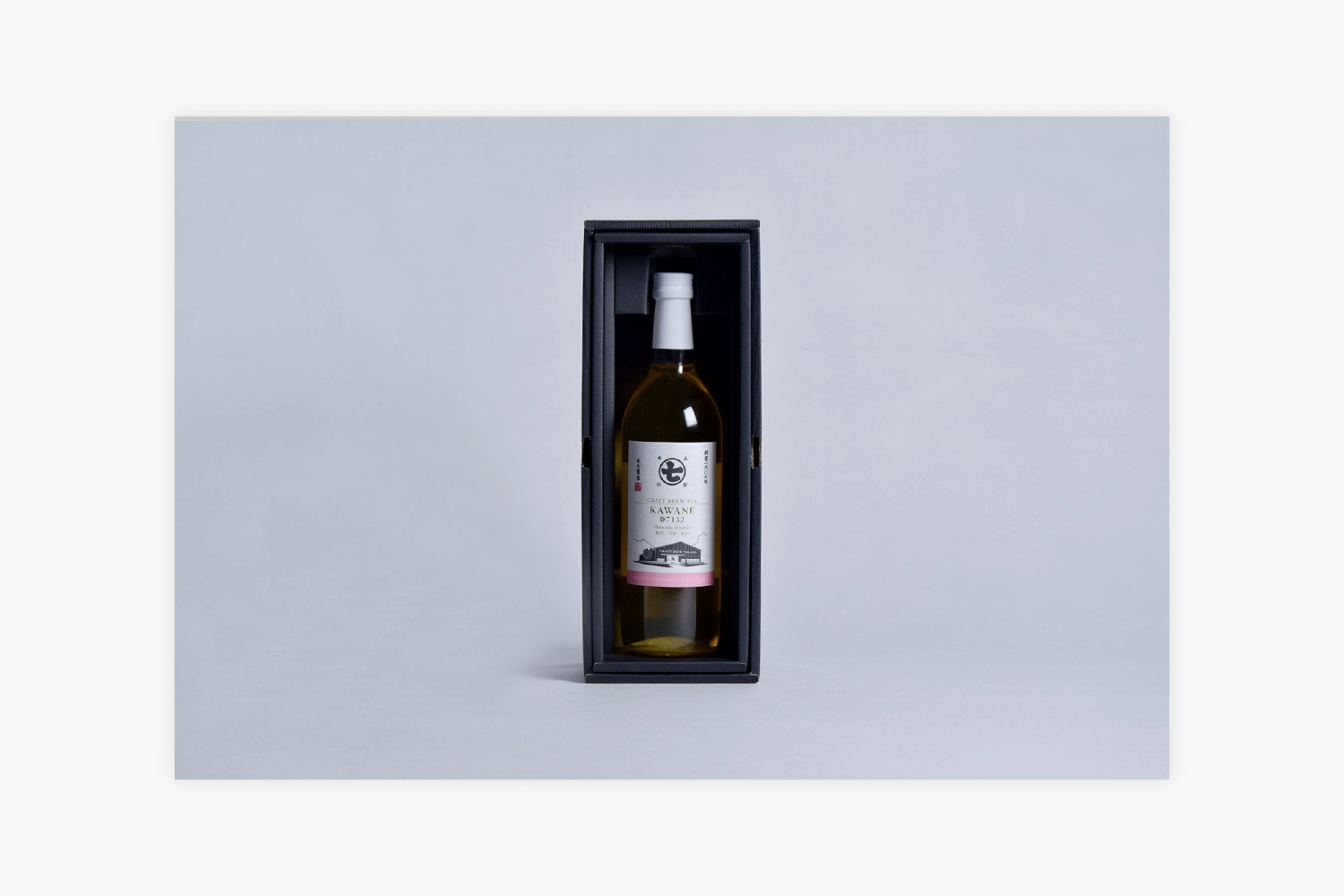 ワインボトルに入ったお茶 箱付き